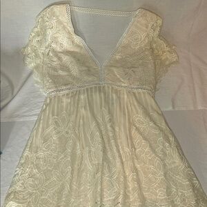 Elegant Cream Lace Dress